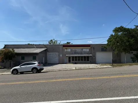 20 N 8th Street Haines City FL 33844