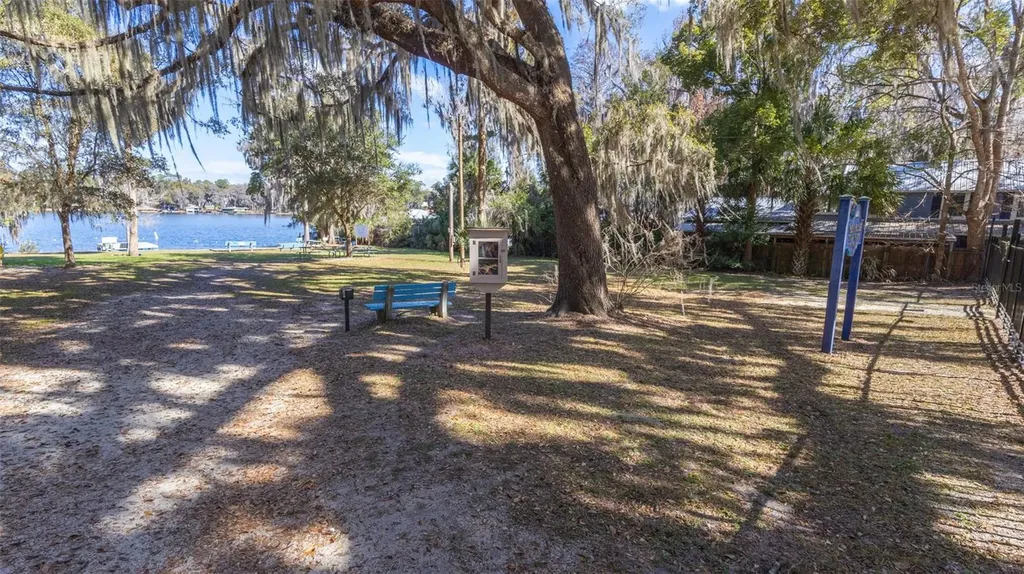 6116 Trout Street Melrose FL 32666