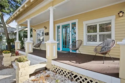 937 5th Street N St Petersburg FL 33701