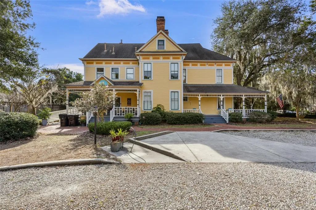 221 SE 7th Street Gainesville FL 32601