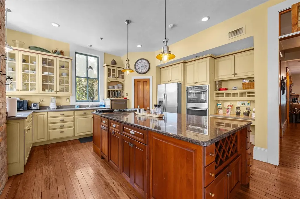 221 SE 7th Street Gainesville FL 32601