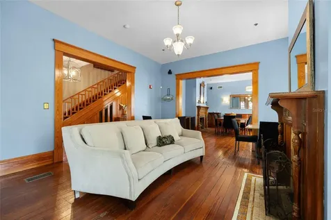 221 SE 7th Street Gainesville FL 32601