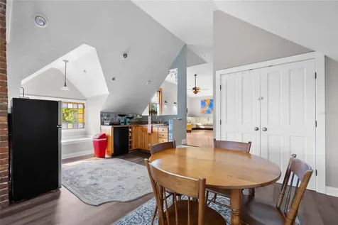 221 SE 7th Street Gainesville FL 32601