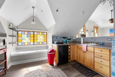 221 SE 7th Street Gainesville FL 32601