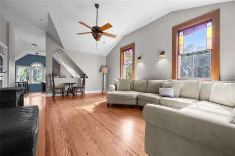 221 SE 7th Street Gainesville FL 32601