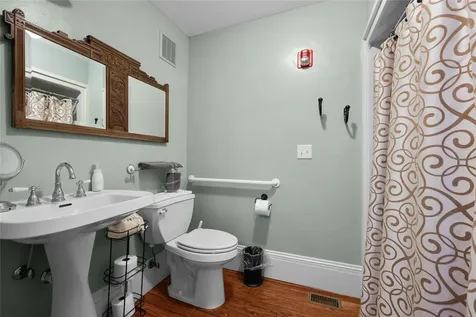 221 SE 7th Street Gainesville FL 32601