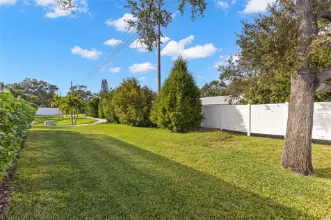 26 Concord Drive Dunedin FL 34698