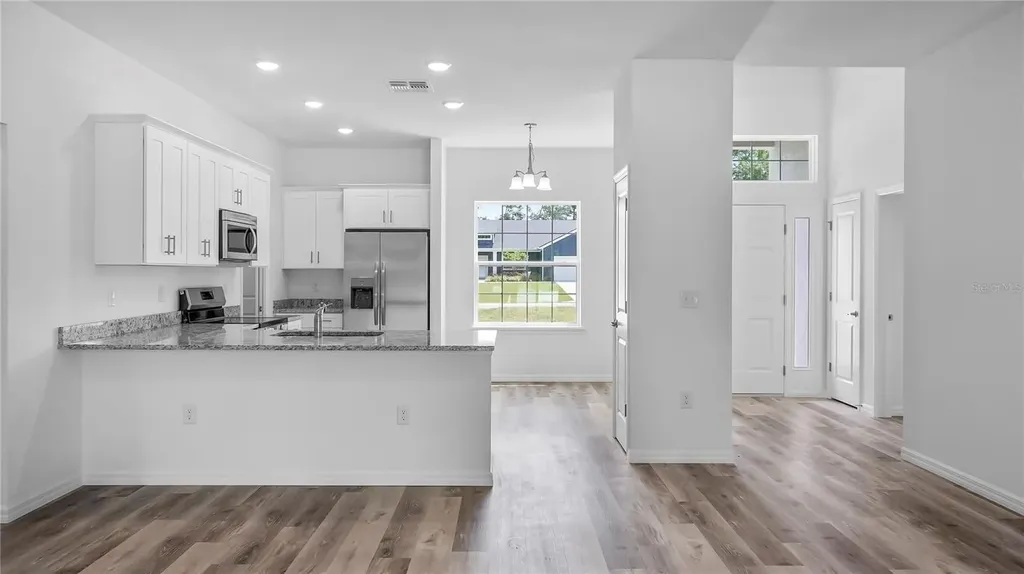 401 W Central Avenue Howey In The Hills FL 34737