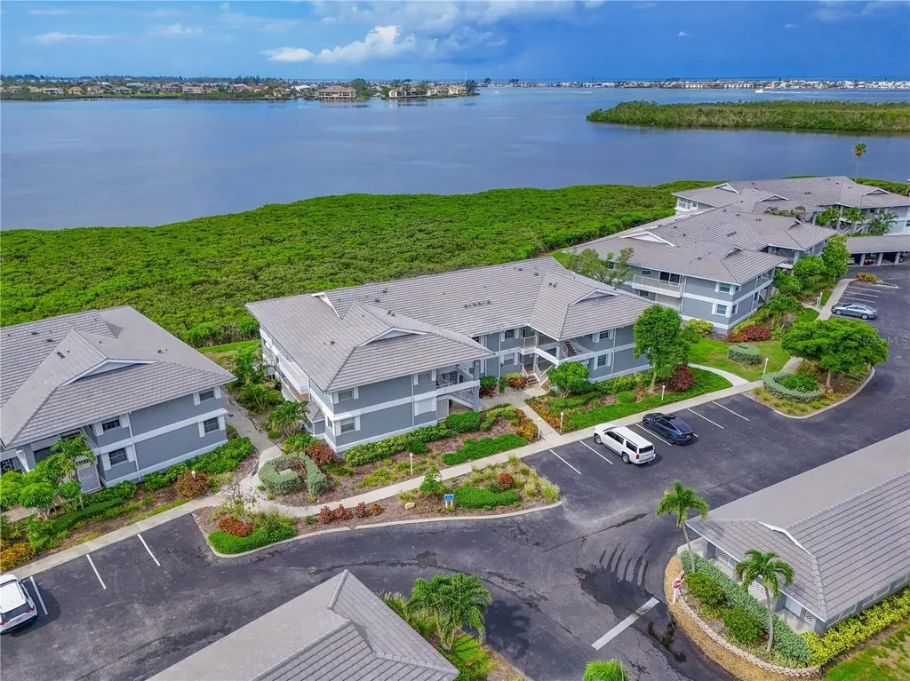 1319 Perico Point Circle Bradenton FL 34209