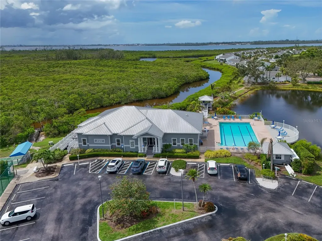 1319 Perico Point Circle Bradenton FL 34209