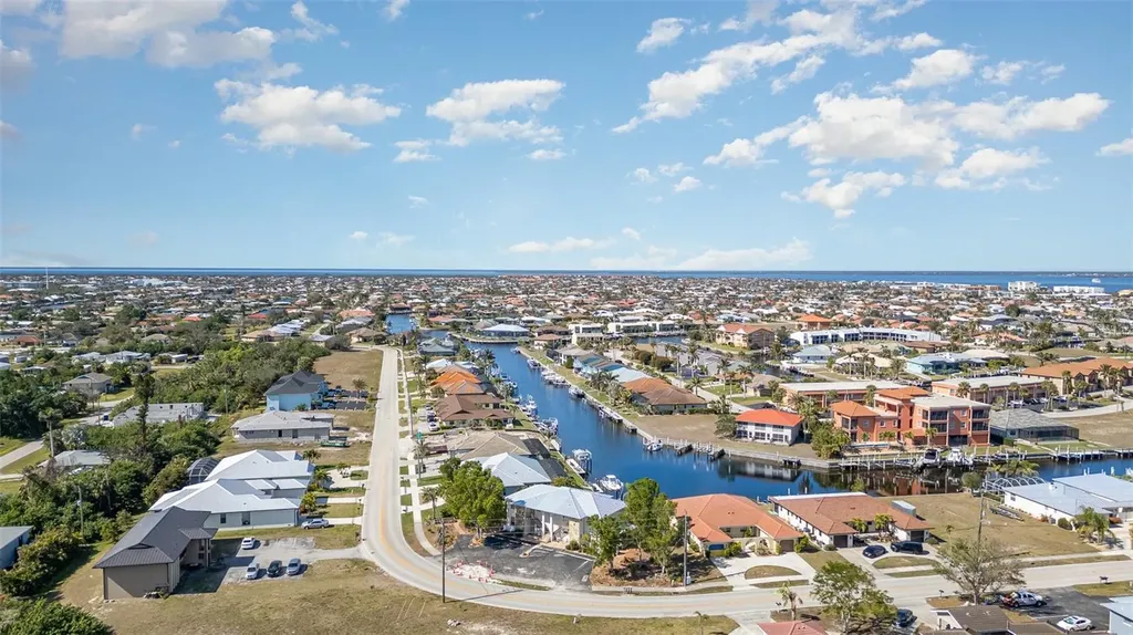 2700 Magdalina Drive Punta Gorda FL 33950