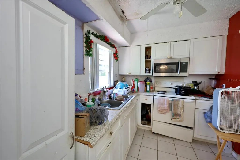 2009 S Summerlin Avenue Sanford FL 32771