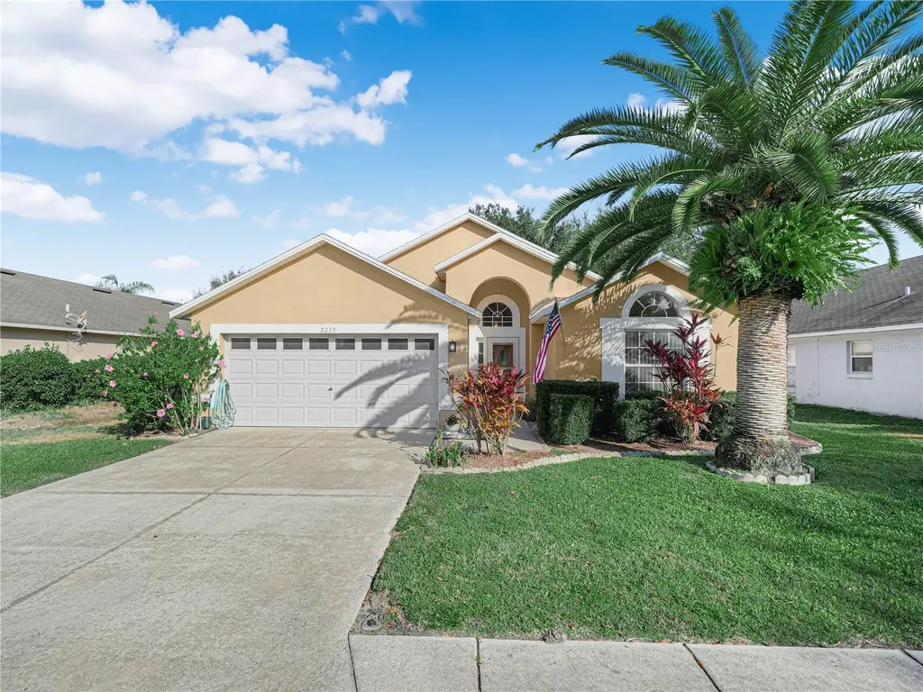 2235 Hunters Greene Drive Lakeland FL 33810