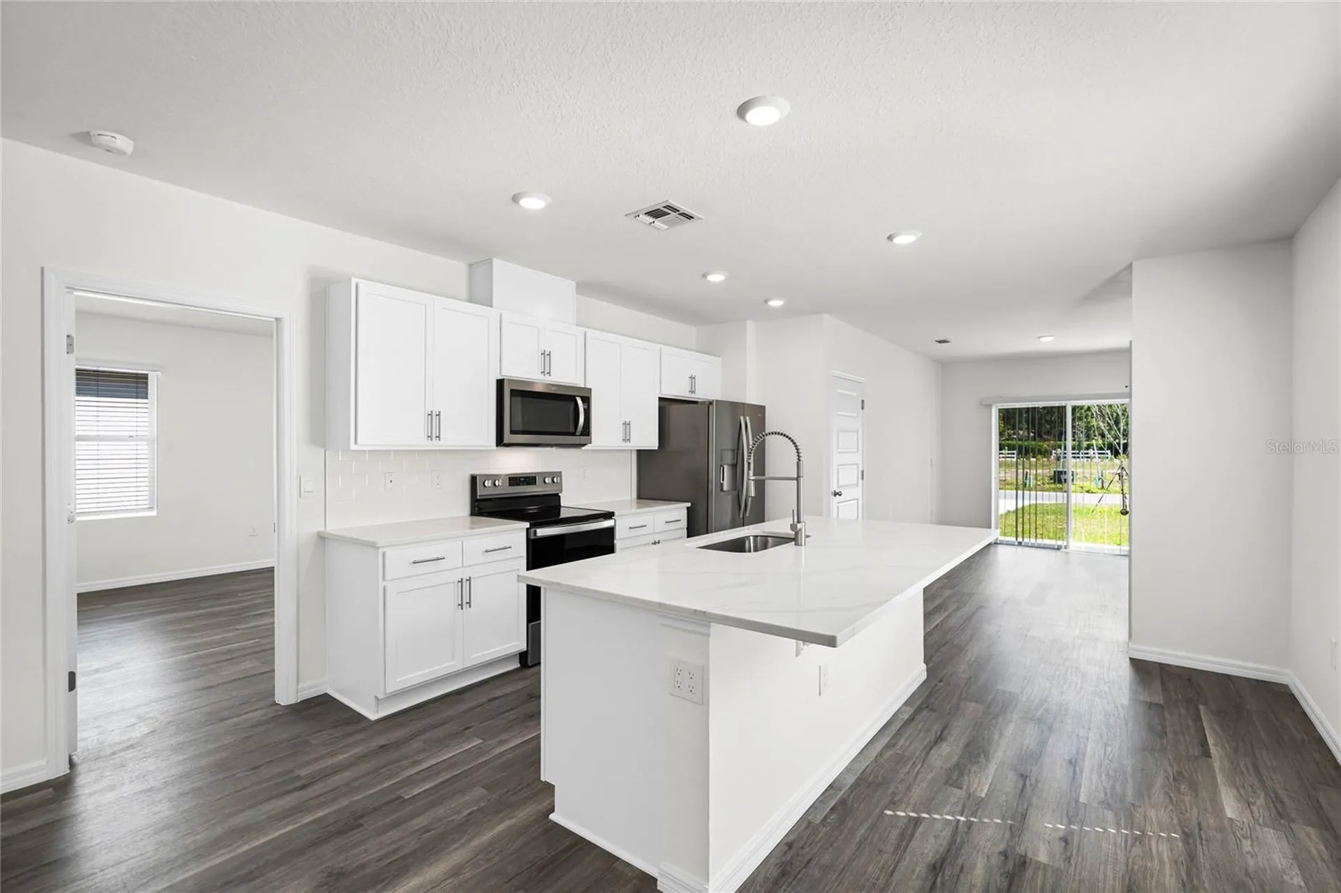 1726 Hummingbird Road Winter Haven FL 33884