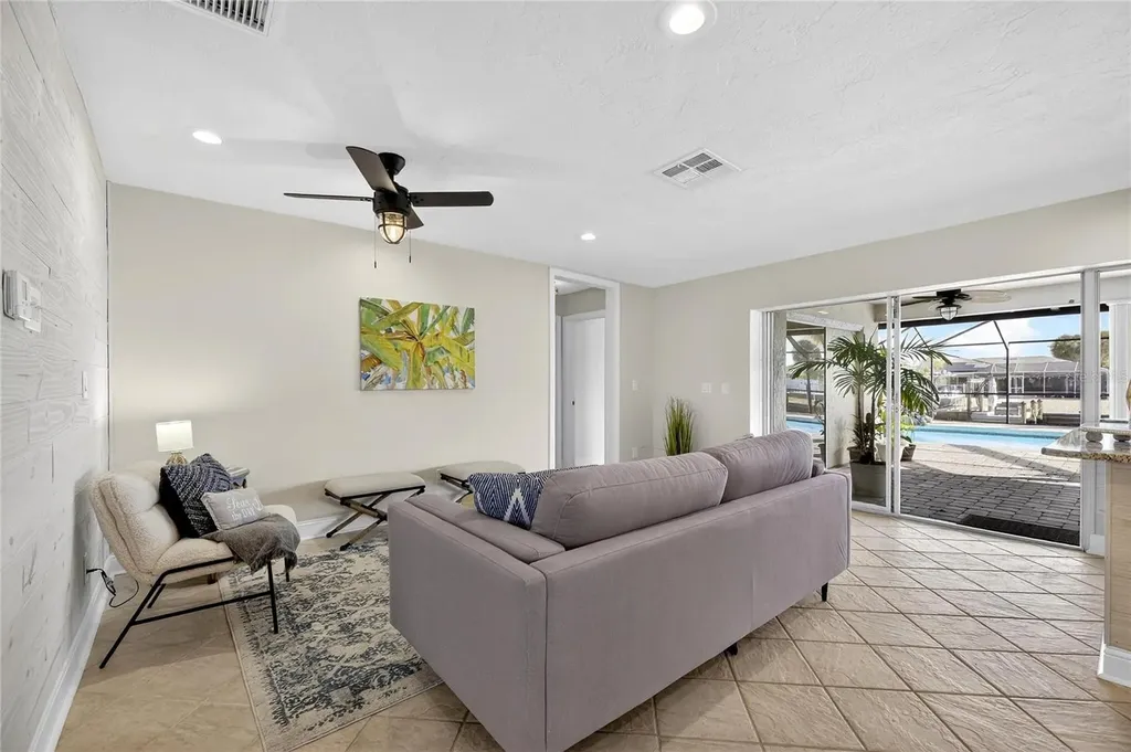 6307 Cottonwood Lane Apollo Beach FL 33572