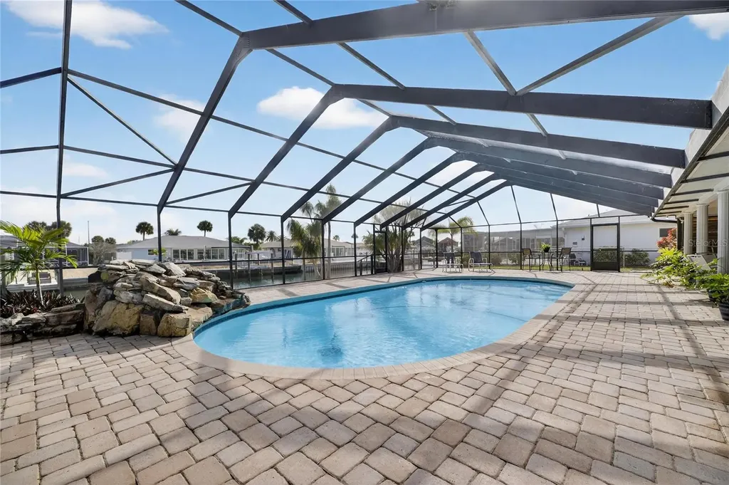 6307 Cottonwood Lane Apollo Beach FL 33572