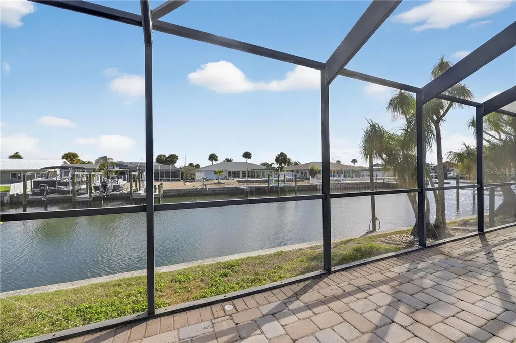 6307 Cottonwood Lane Apollo Beach FL 33572