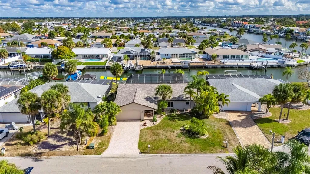 6307 Cottonwood Lane Apollo Beach FL 33572