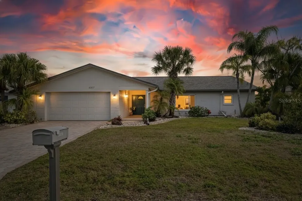 6307 Cottonwood Lane Apollo Beach FL 33572