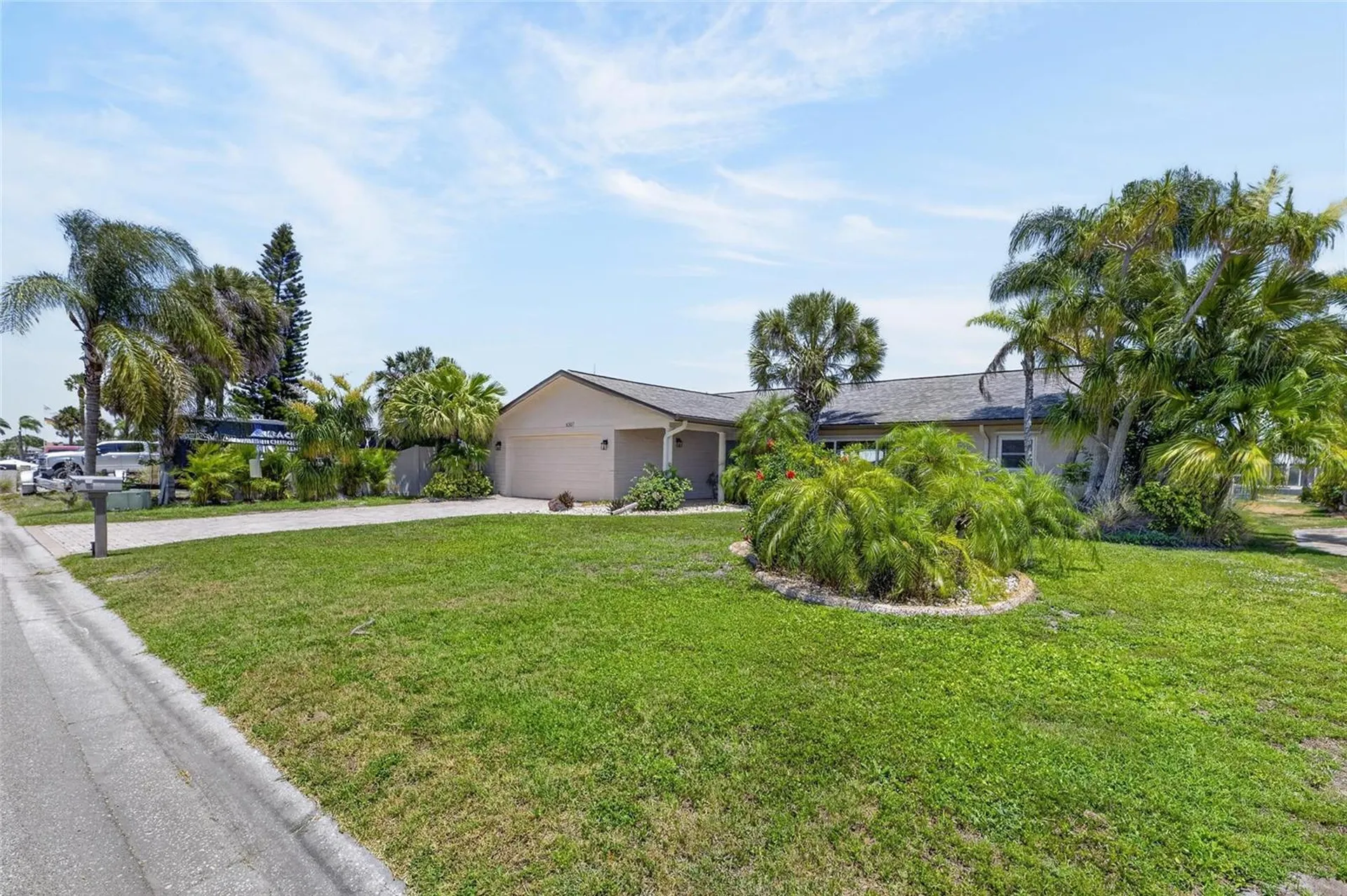 6307 Cottonwood Lane Apollo Beach FL 33572