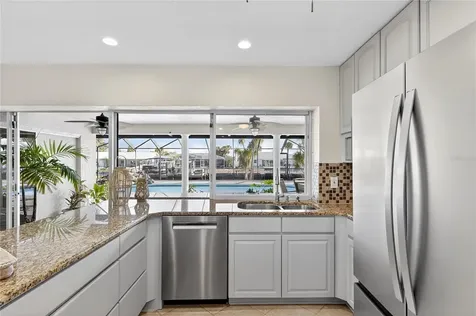 6307 Cottonwood Lane Apollo Beach FL 33572