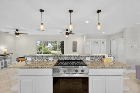 6307 Cottonwood Lane Apollo Beach FL 33572