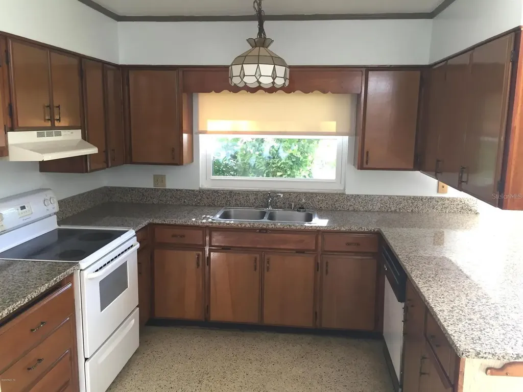 691 SE 19th Street Ocala FL 34471