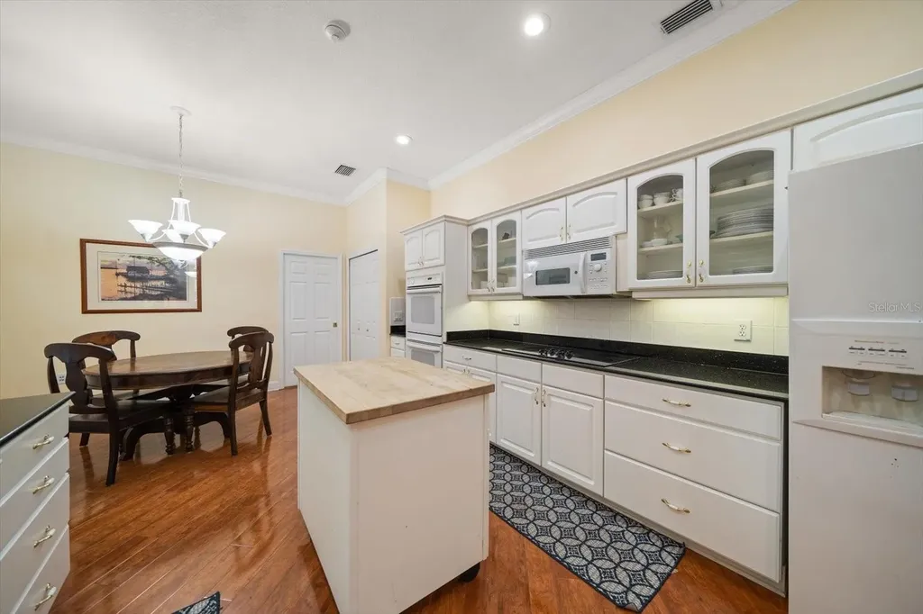 5243 Foxhunt Drive Wesley Chapel FL 33543