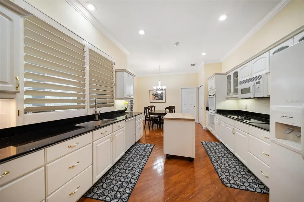 5243 Foxhunt Drive Wesley Chapel FL 33543