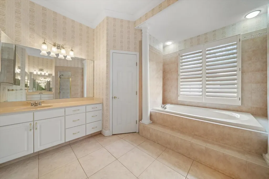 5243 Foxhunt Drive Wesley Chapel FL 33543