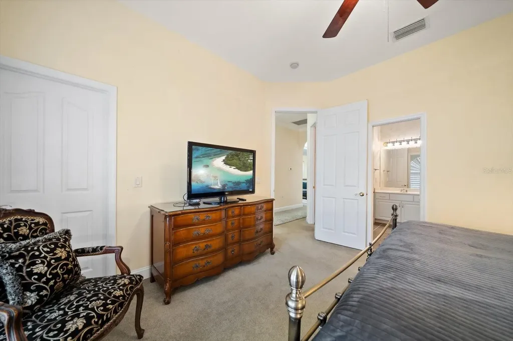 5243 Foxhunt Drive Wesley Chapel FL 33543