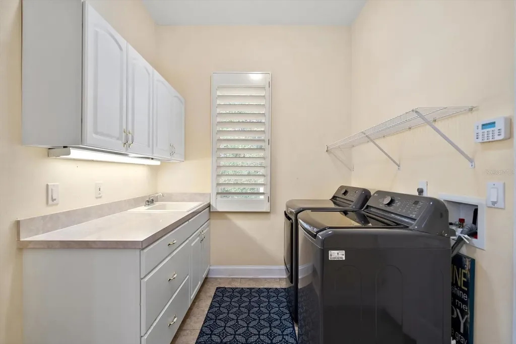 5243 Foxhunt Drive Wesley Chapel FL 33543