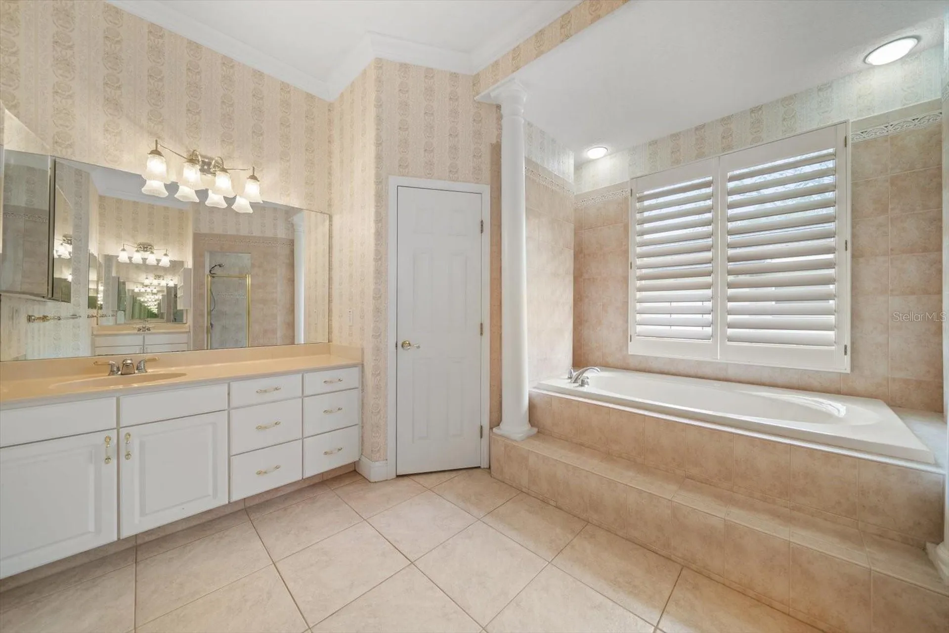 5243 Foxhunt Drive Wesley Chapel FL 33543