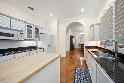 5243 Foxhunt Drive Wesley Chapel FL 33543