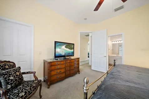 5243 Foxhunt Drive Wesley Chapel FL 33543