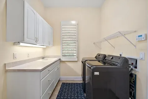 5243 Foxhunt Drive Wesley Chapel FL 33543