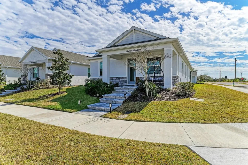 7664 Livewell Lane Sarasota FL 34240