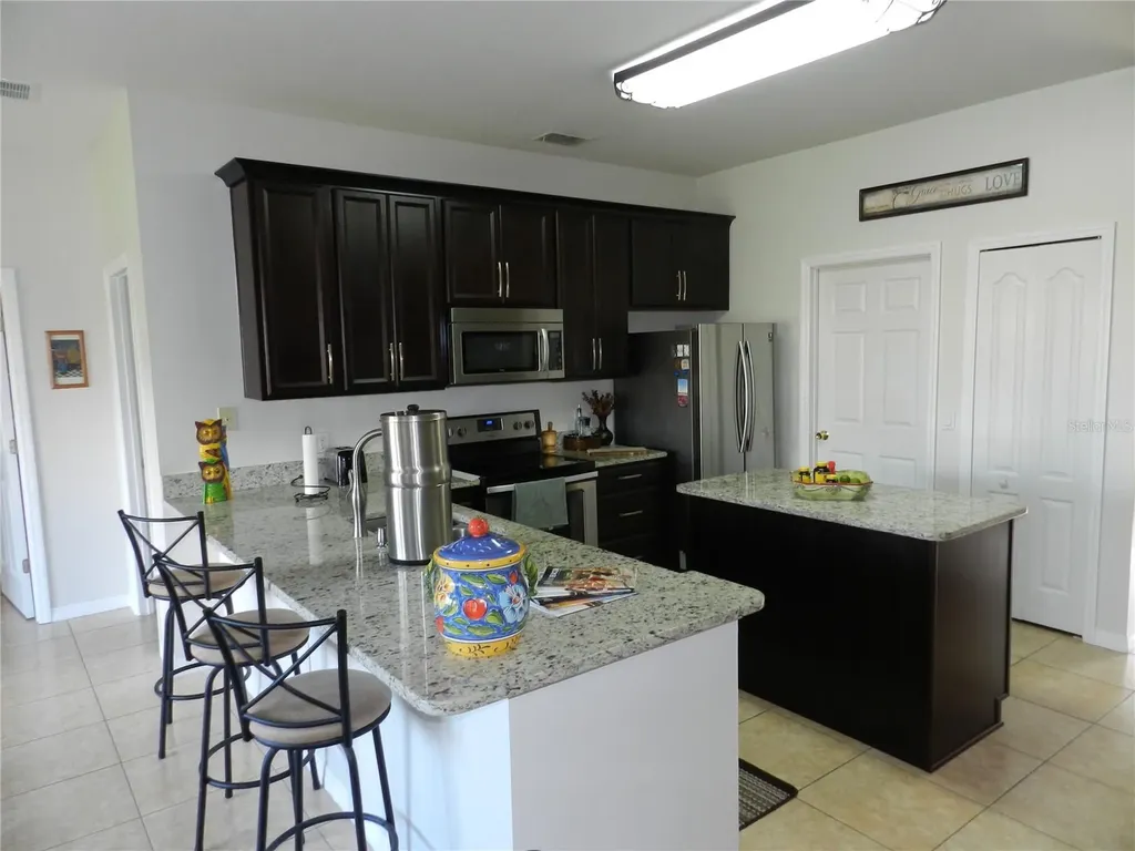 2641 Meadow View Court Kissimmee FL 34746