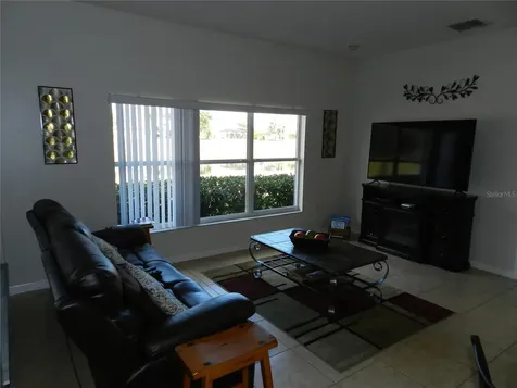 2641 Meadow View Court Kissimmee FL 34746