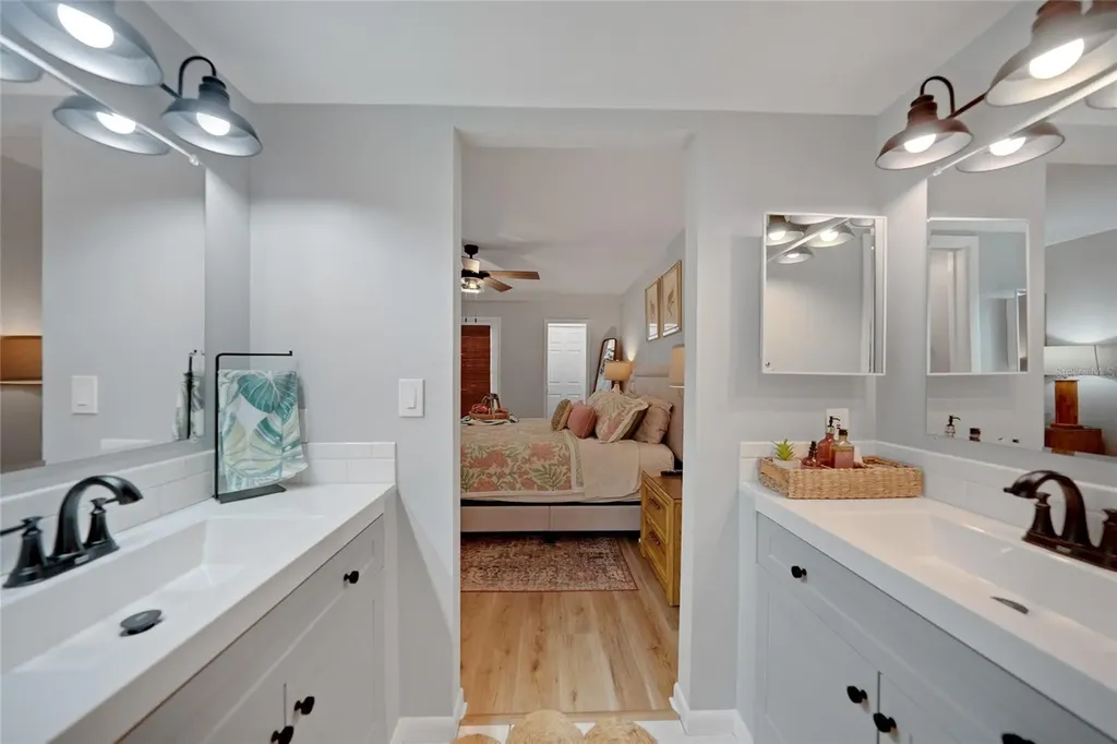 1591 Beach Road Englewood FL 34223