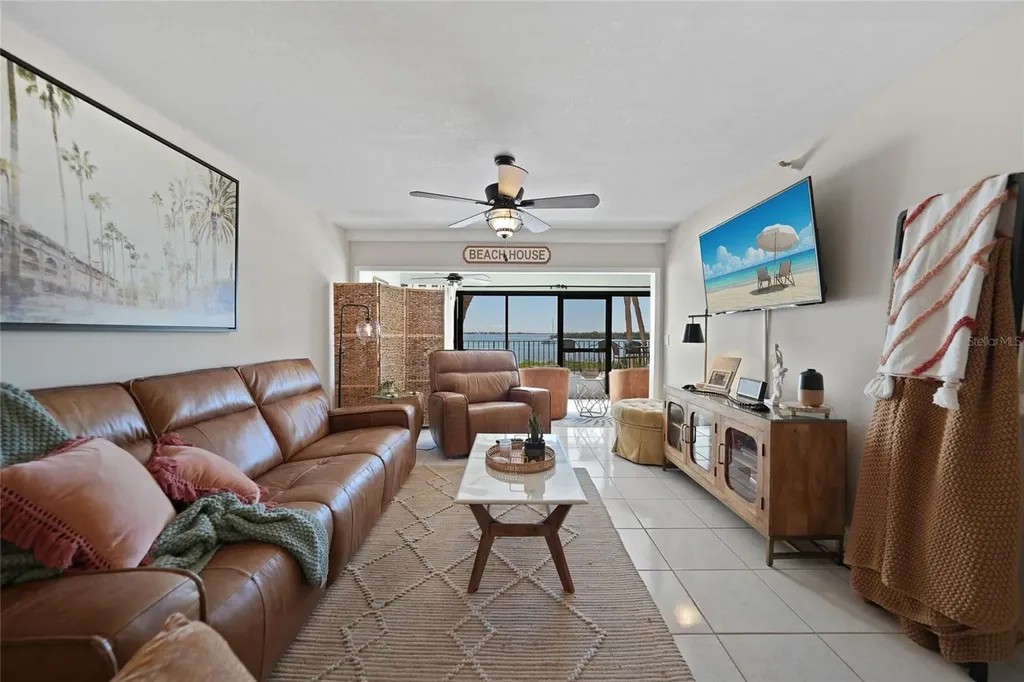 1591 Beach Road Englewood FL 34223