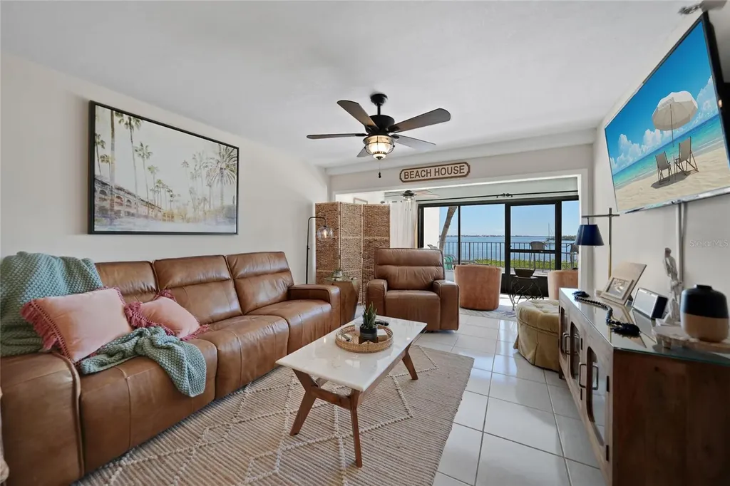 1591 Beach Road Englewood FL 34223