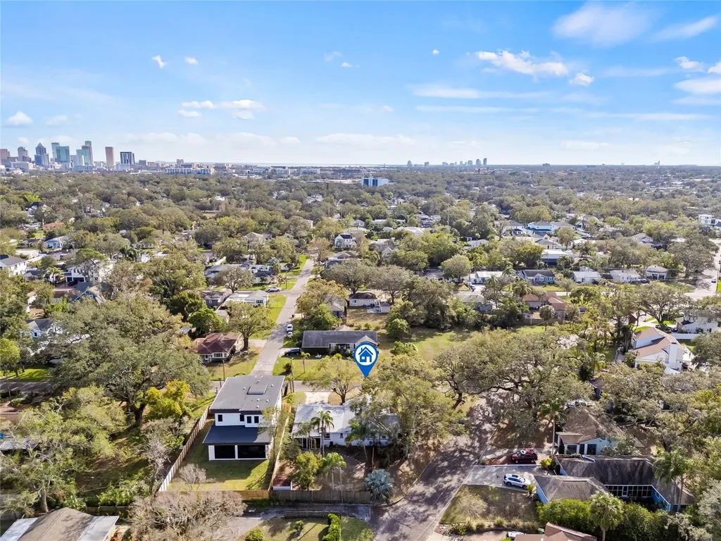 1023 W Ohio Avenue Tampa FL 33603