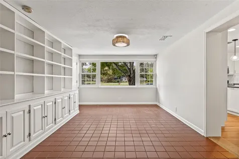 1023 W Ohio Avenue Tampa FL 33603