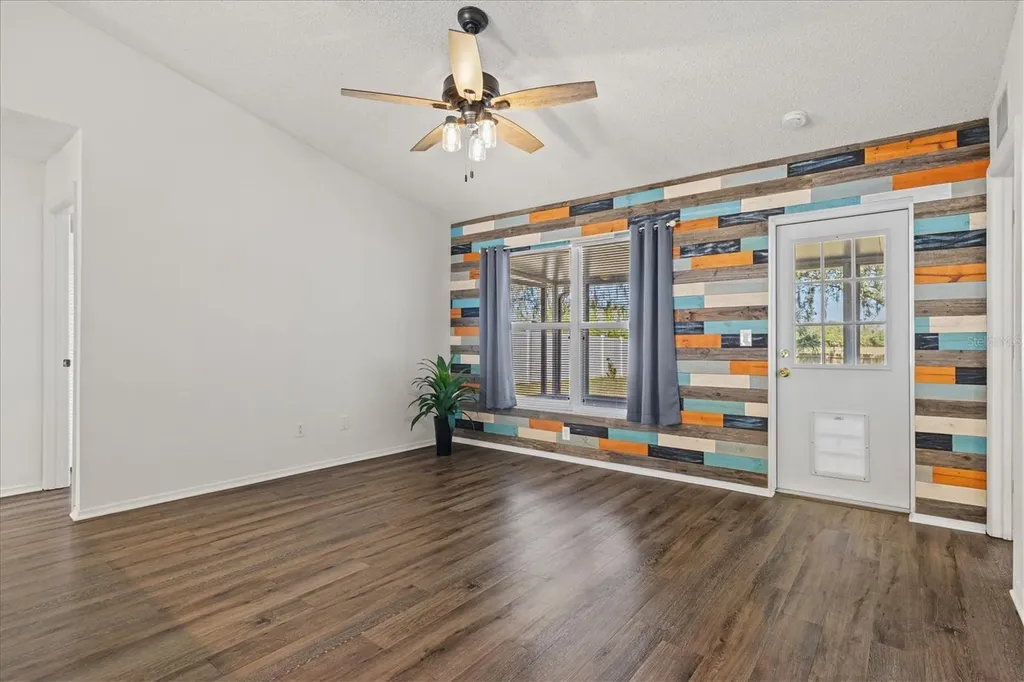 11203 2nd Avenue E Bradenton FL 34212