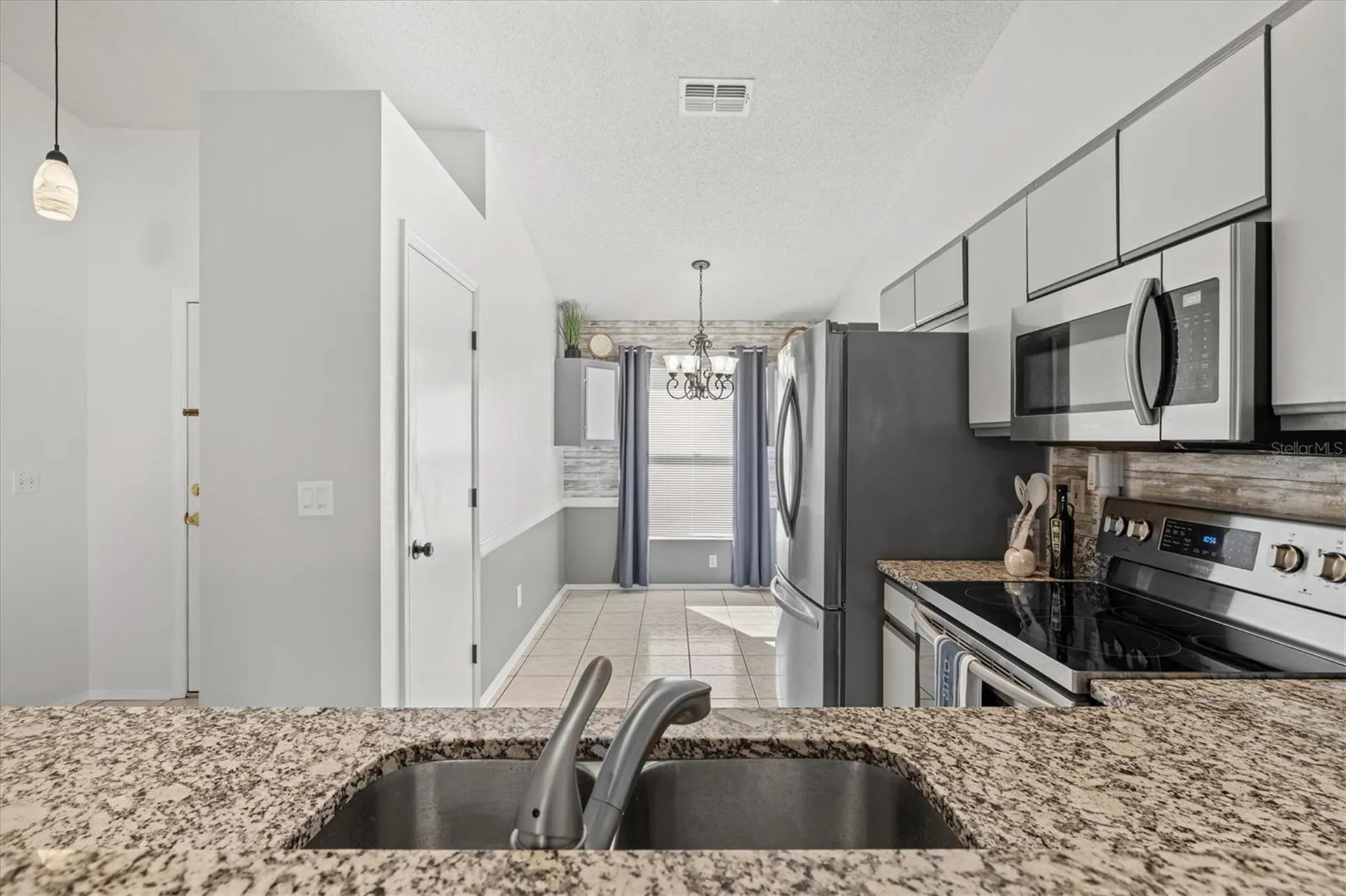 11203 2nd Avenue E Bradenton FL 34212