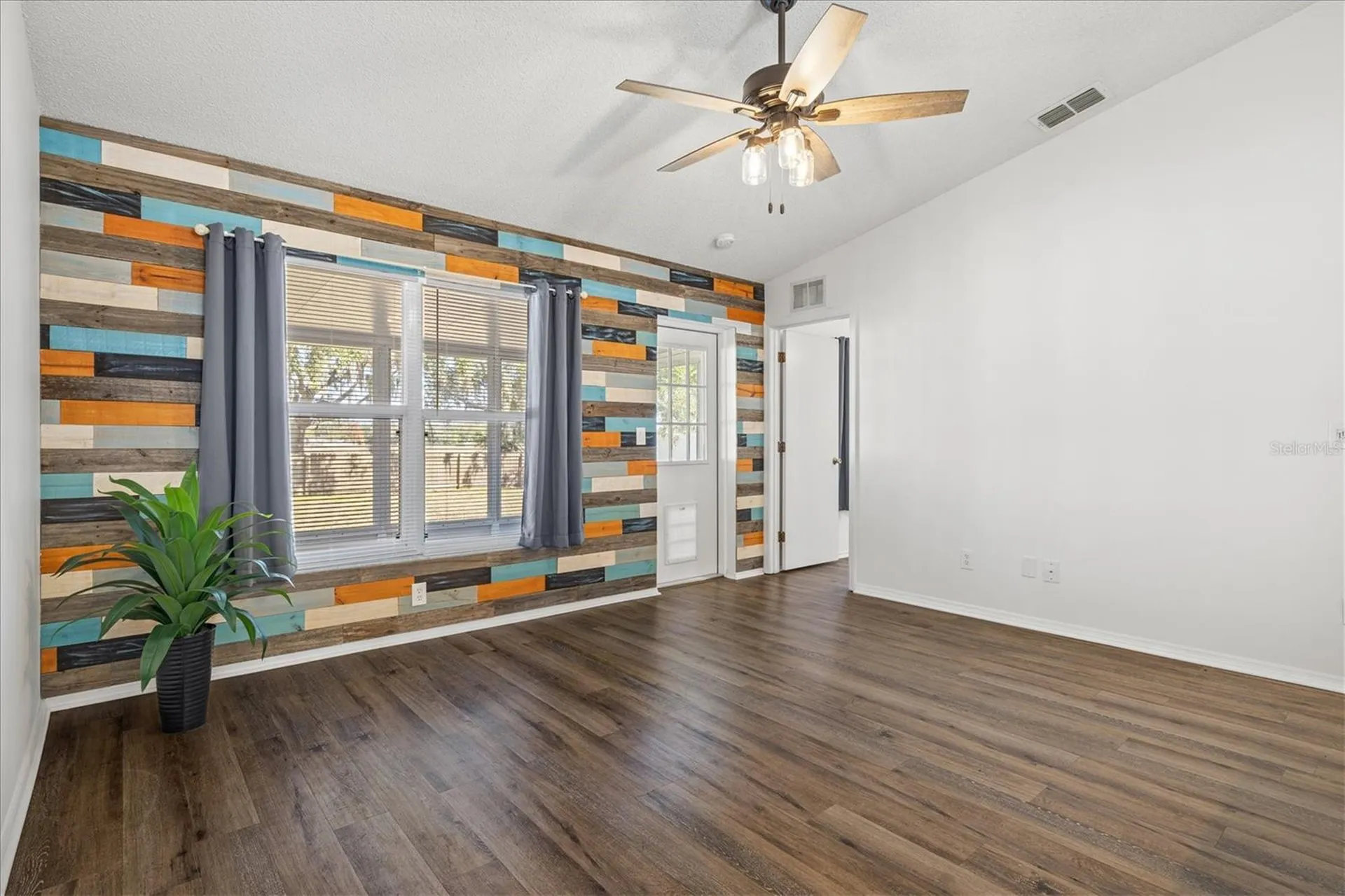 11203 2nd Avenue E Bradenton FL 34212