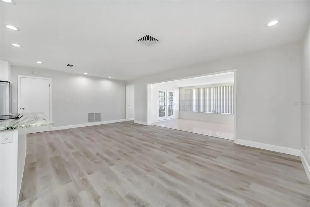 11211 60th Avenue N Seminole FL 33772