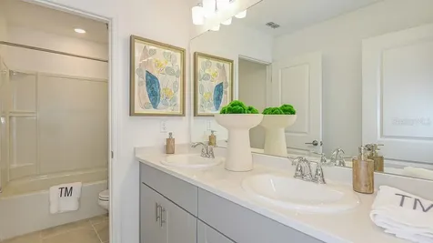 2100 Babbling Brook Boulevard Auburndale FL 33823