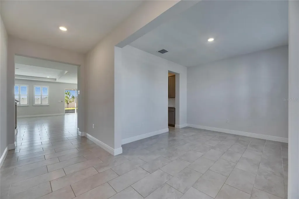 182 Mangrove Manor Drive Apollo Beach FL 33572